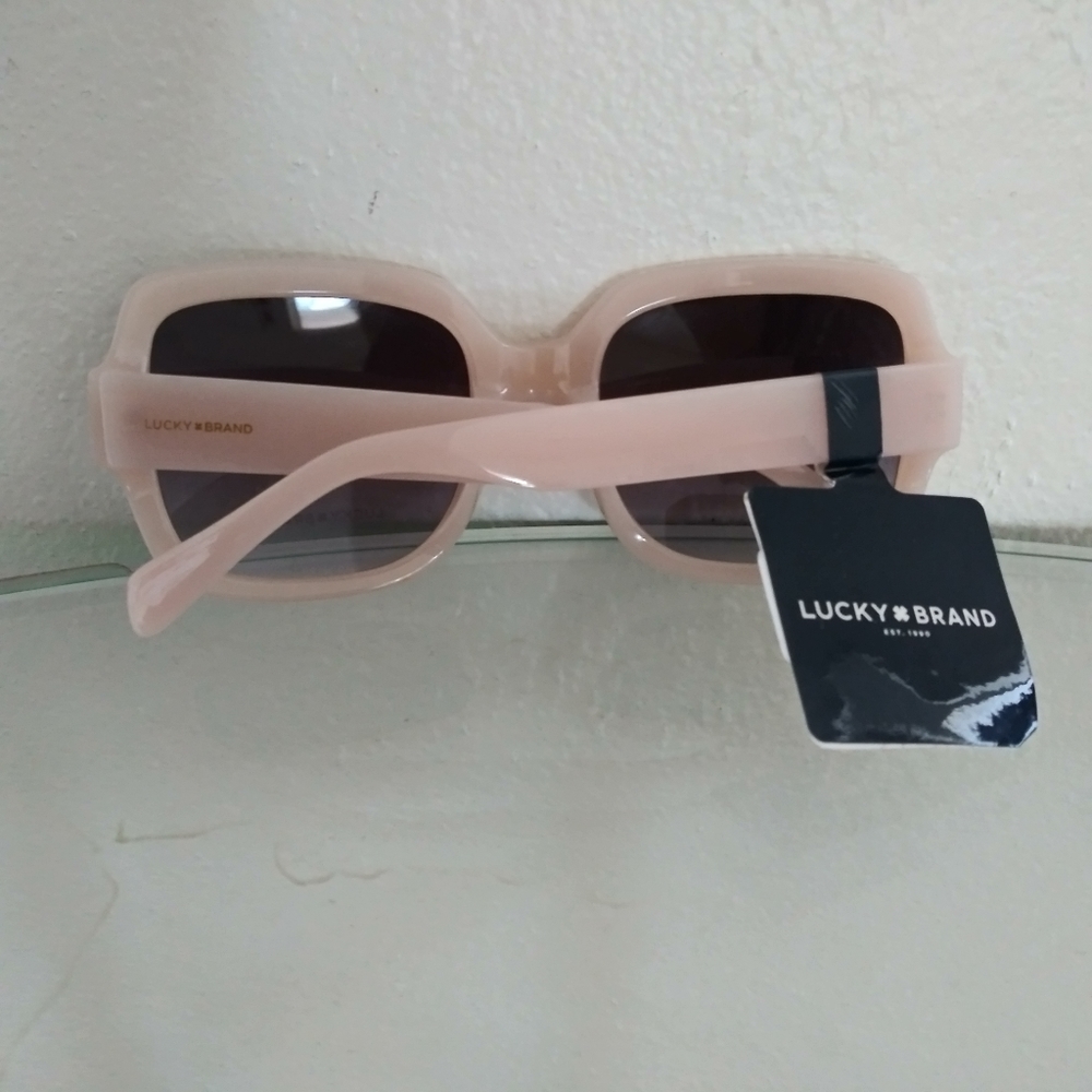 NWT LUCKY BRAND SUNGLASSES EYEWEAR ACCESSORY - Picture 4 of 5